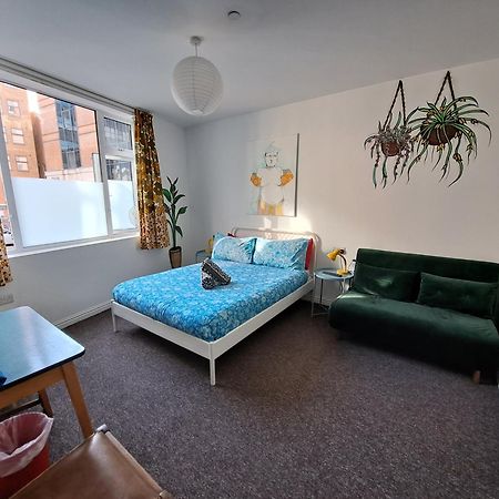 Igloo Hybrid Pansiyon Nottingham Dış mekan fotoğraf