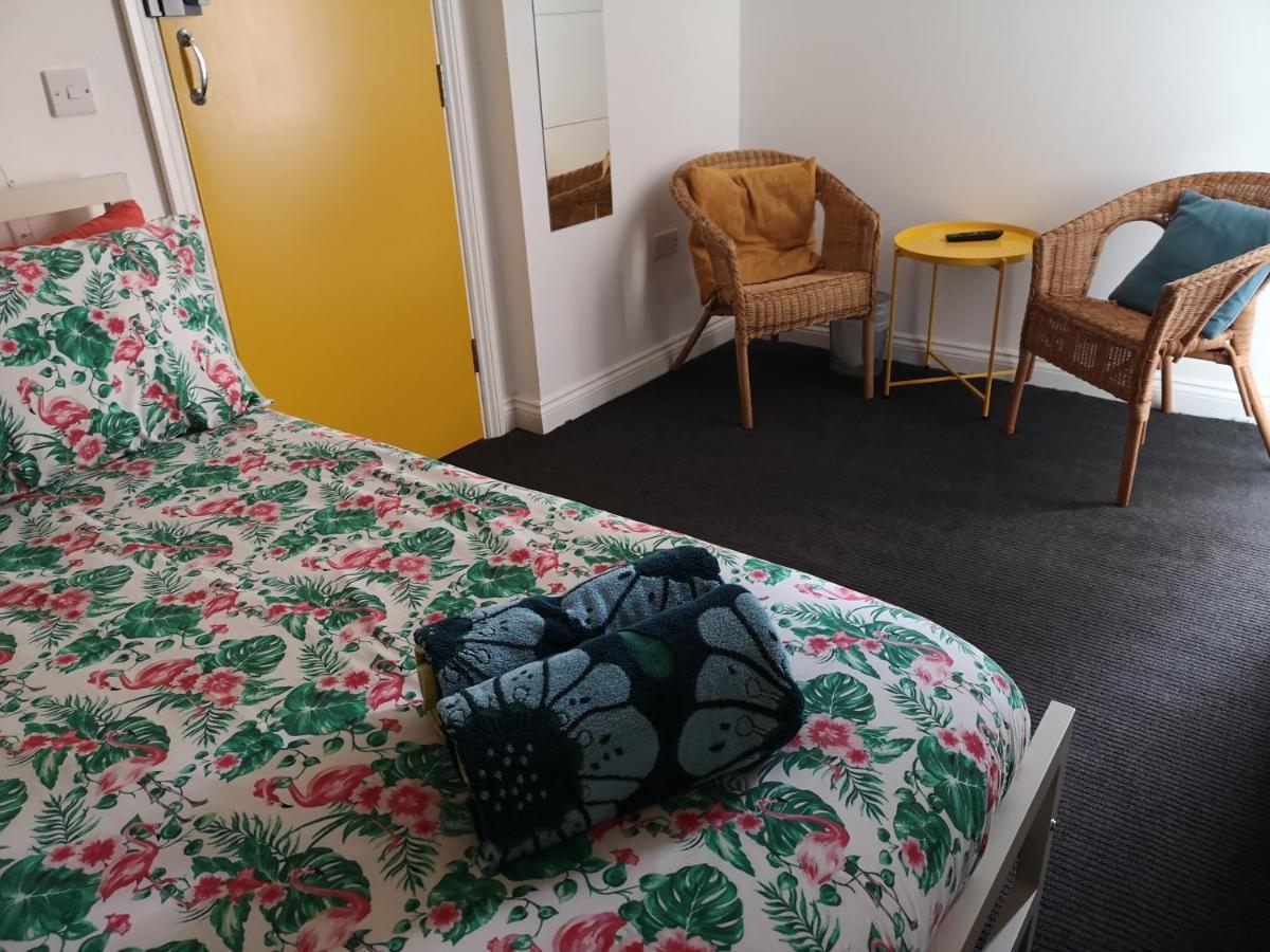 Igloo Hybrid Pansiyon Nottingham Dış mekan fotoğraf