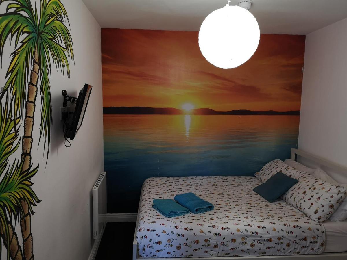 Igloo Hybrid Pansiyon Nottingham Dış mekan fotoğraf